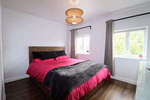 Bedroom- click for photo gallery
